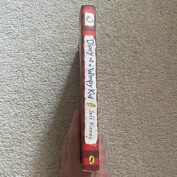 📕3 for $19 or 4 for $25 Diary of a Wimpy Kid Book #1 Soft Cover 📕 - Picture 2 of 4